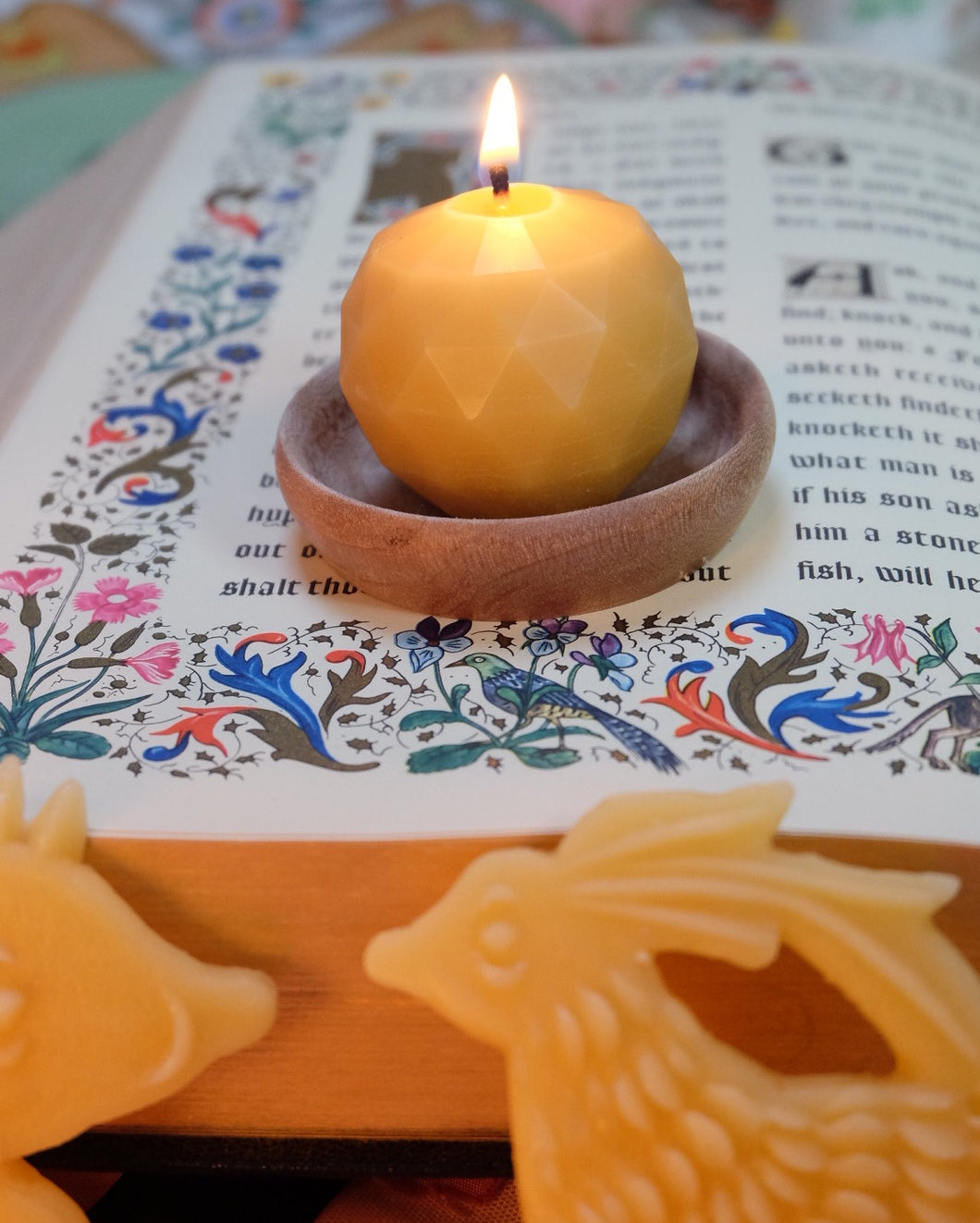 Gem-Cut Beeswax Candle